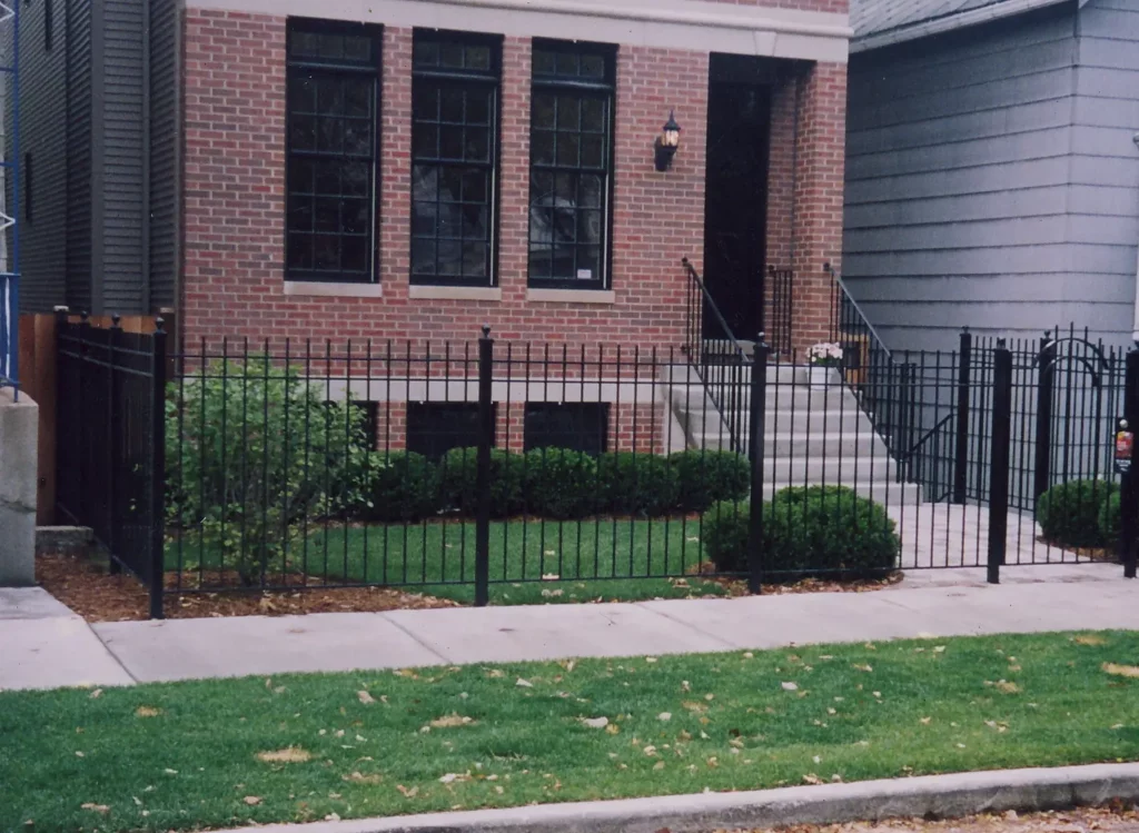 Simple front iron fence